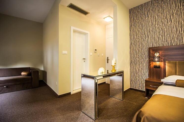 Central Luxury Rooms Omiš Exterior foto